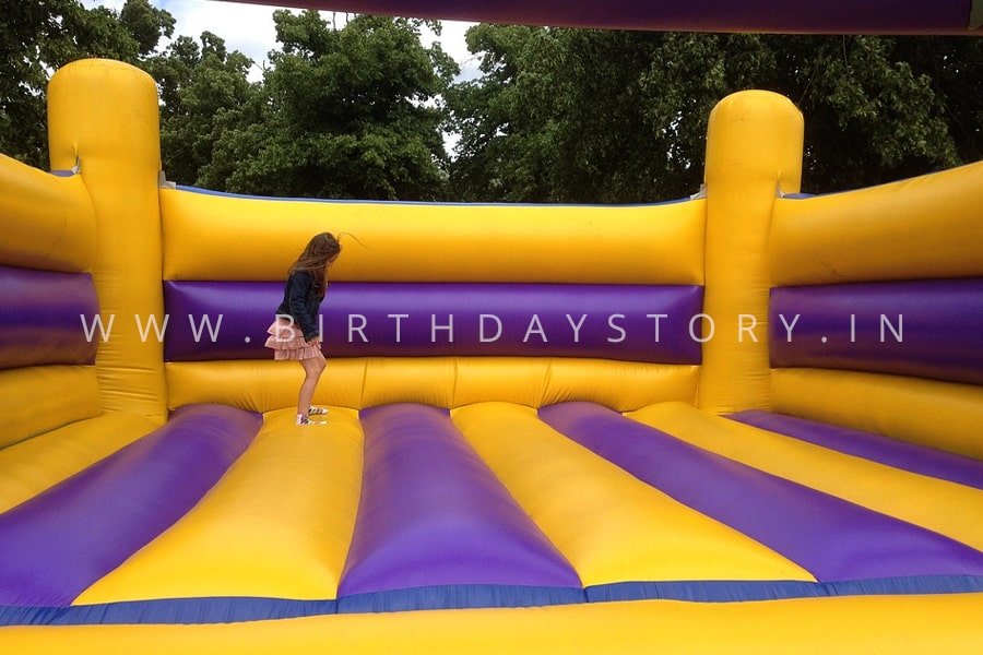 Bouncing Castle - Birthday Story